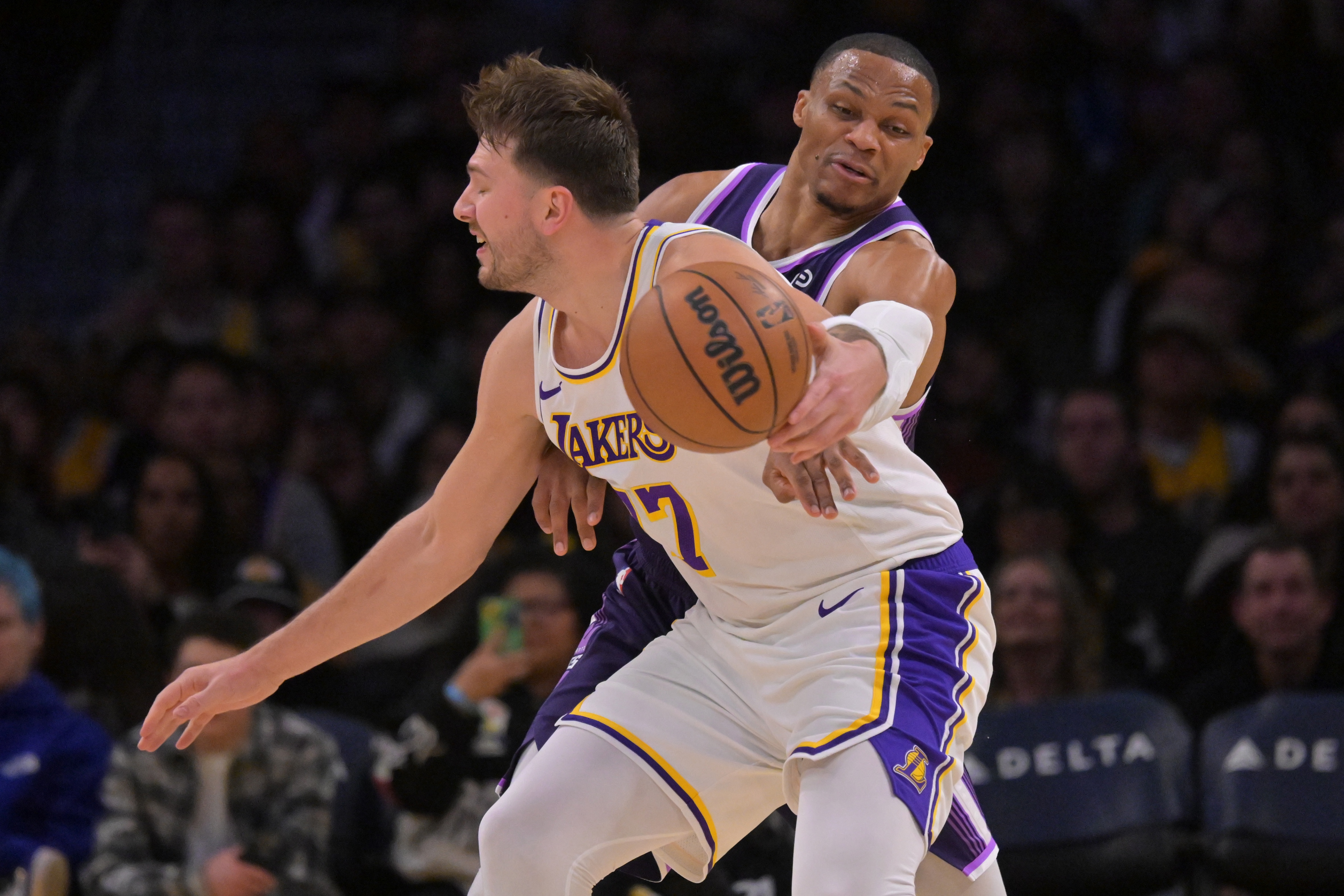 彩经网官网-东契奇生涯第20场45+ 追平威少 并列控卫历史第二 仅次于库里